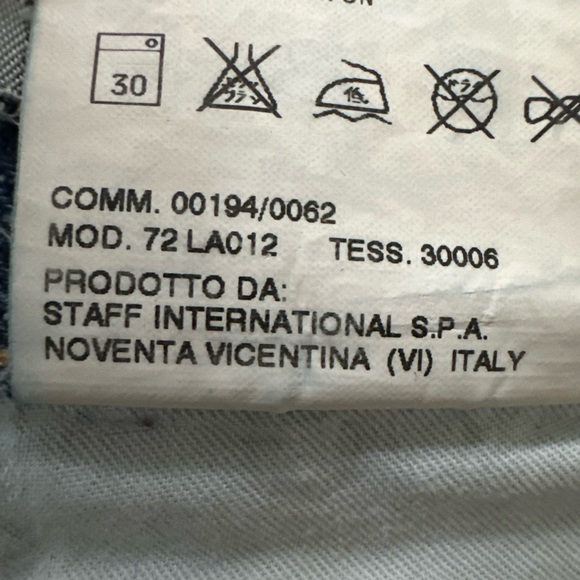 4 a very SWEET PF 2006 DSquared2 DISTRESSED “ LOW RISE” Straight Leg Jeans - Picture 14 of 15